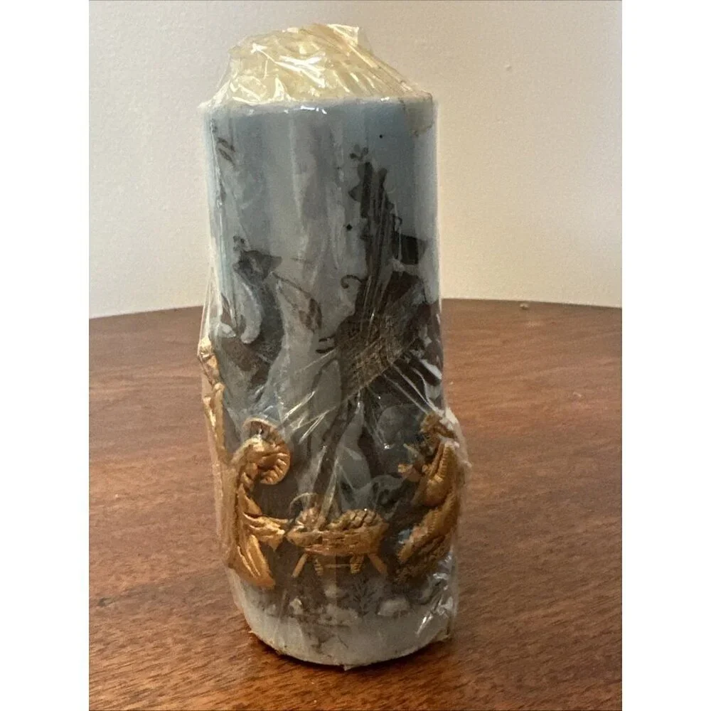 NOS Vintage Holiday Elegance blue and gold nativity sculptural 3-D candle